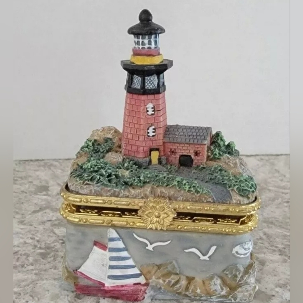 Lighthouse 3" Trinket Box Seascape Base w/Sailboats  and Seagulls,  Pre-owned